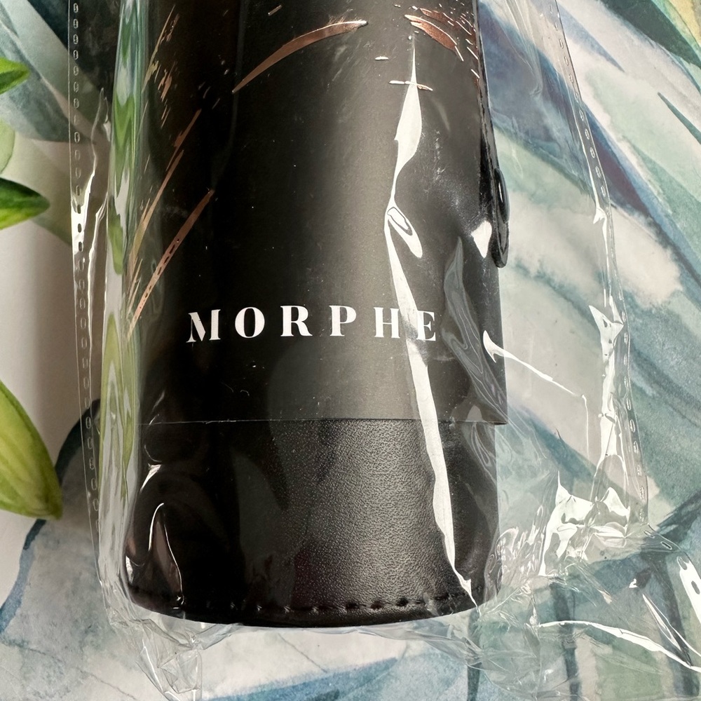 Morphe Rosé Away 6- piece Travel brush set - NWT - Picture 7 of 8